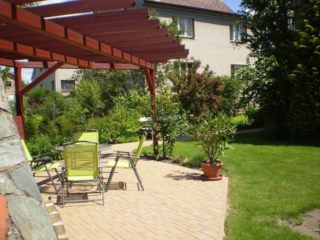 apartman pro 4 osoby Česká Skalice Habitación foto