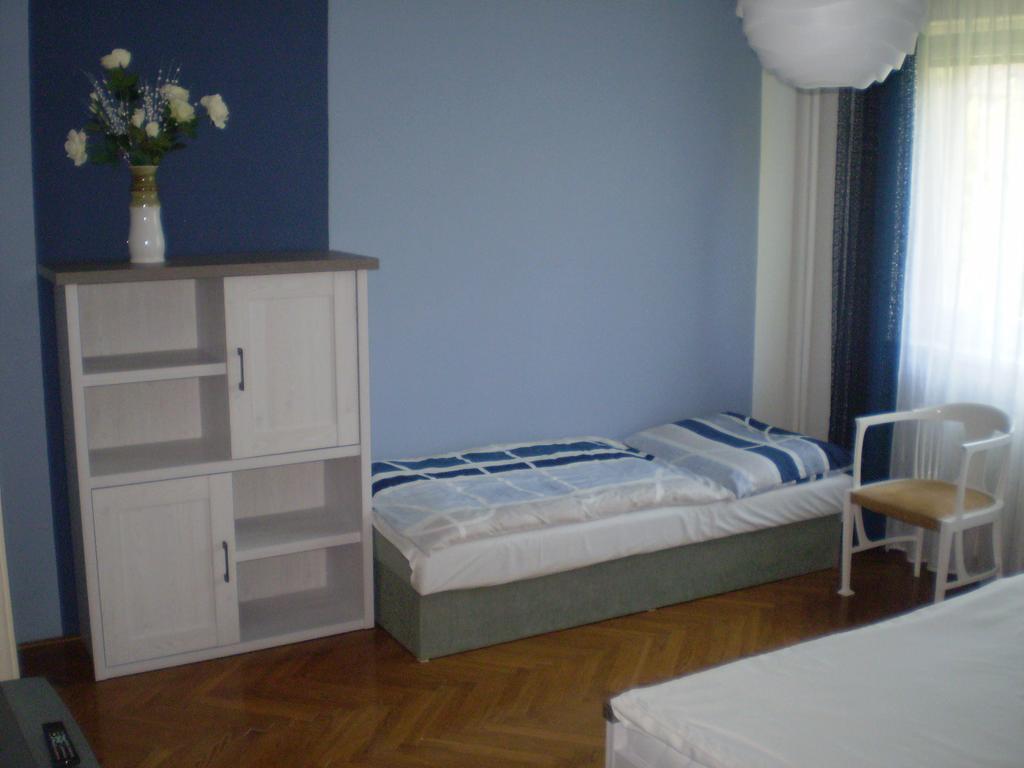 apartman pro 4 osoby Česká Skalice Habitación foto