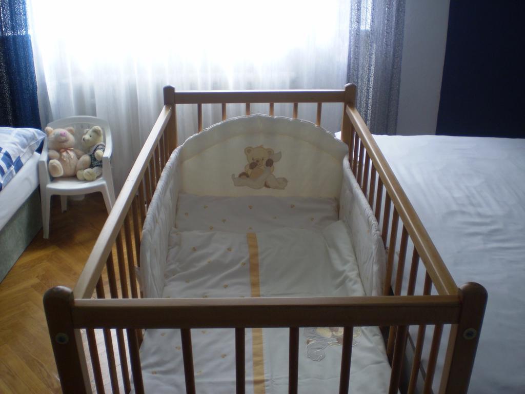 apartman pro 4 osoby Česká Skalice Habitación foto
